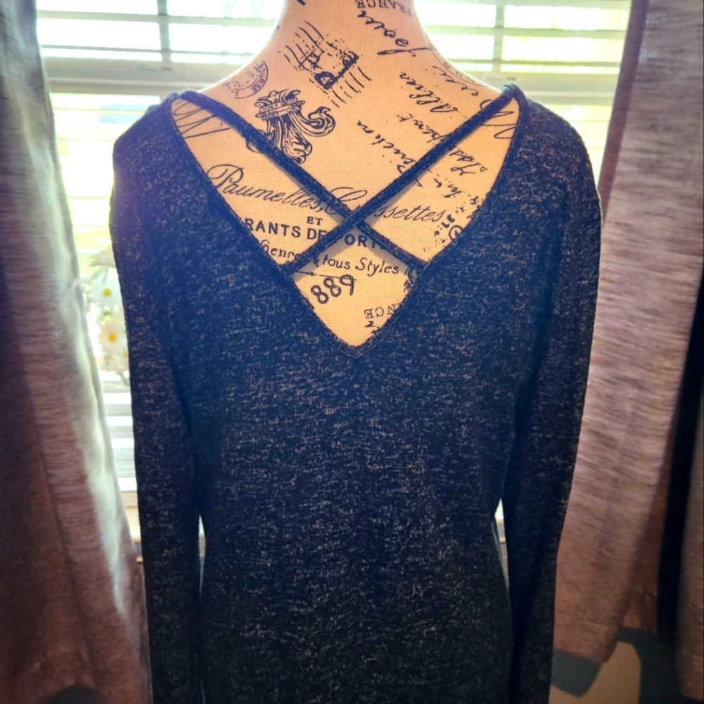 🦋 Women's long sleeve top